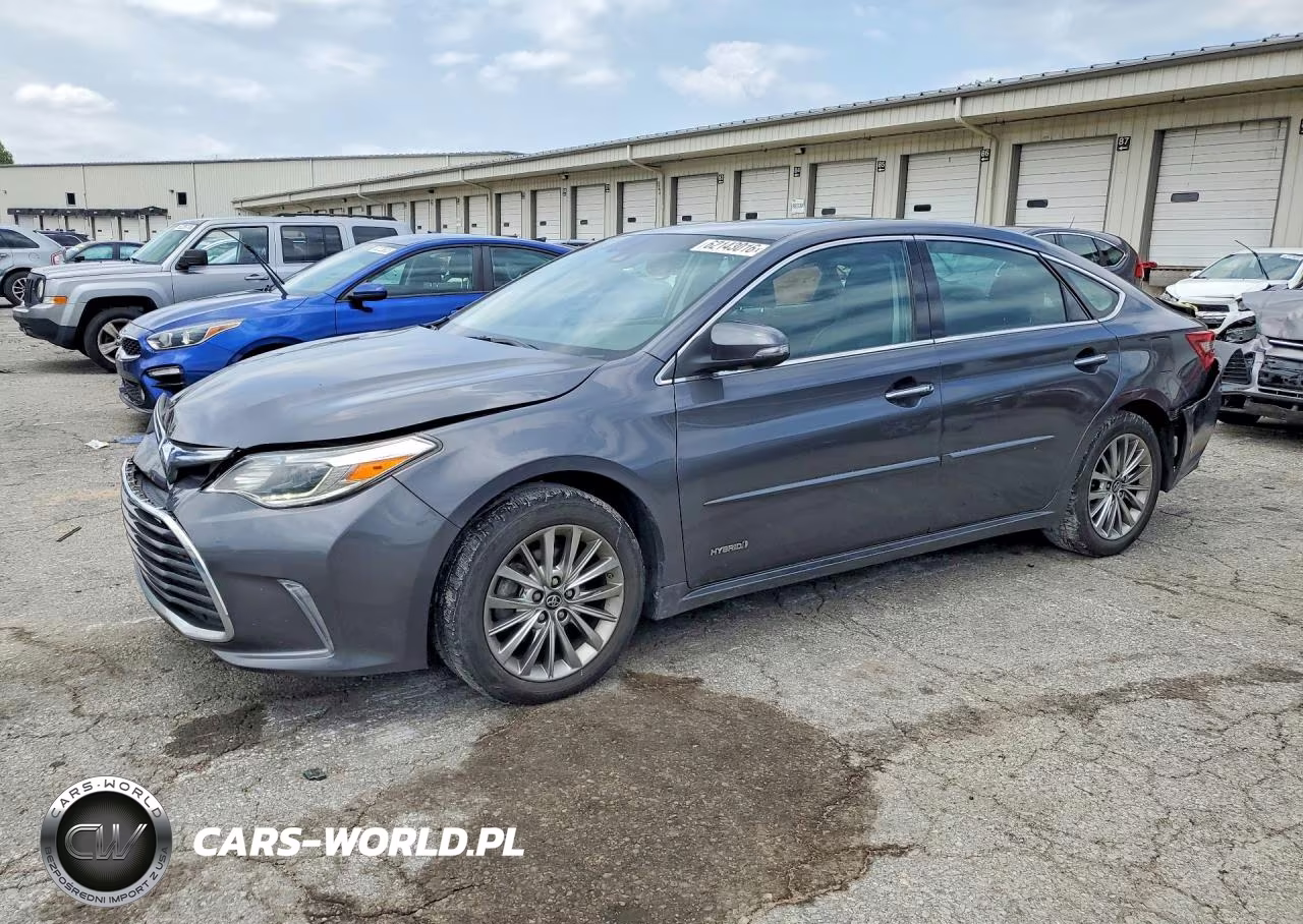 2018 Toyota Avalon Hybrid Limited