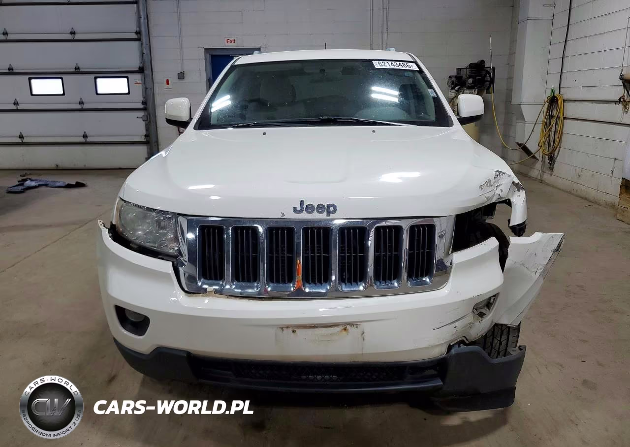 2011 Jeep Grand Cherokee Laredo VIN:1J4RR4GG2BC596540 - 5