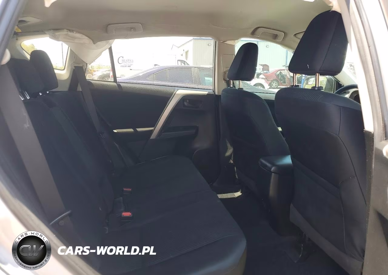 2018 Toyota Rav4 Le VIN:2T3ZFREV4JW471208 - 11