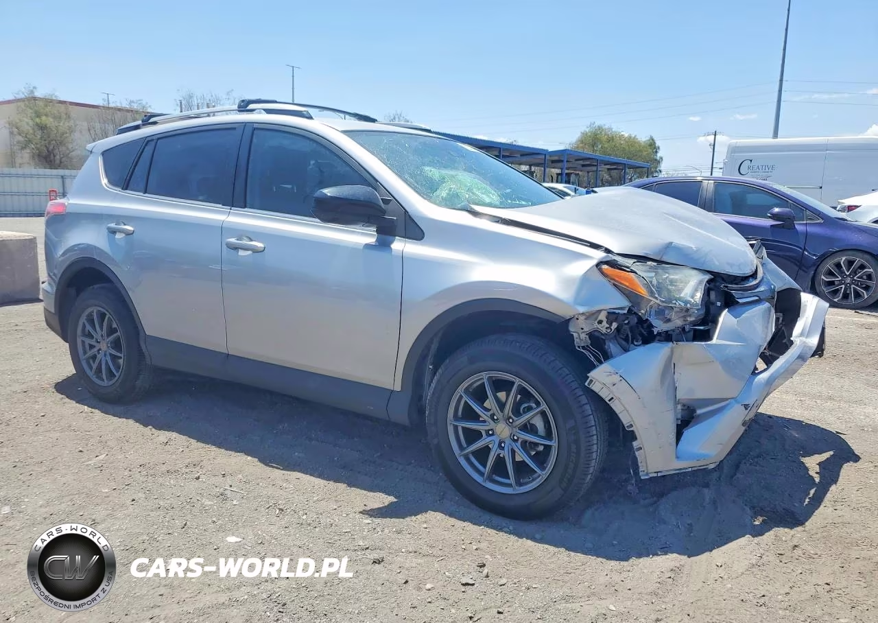 2018 Toyota Rav4 Le VIN:2T3ZFREV4JW471208 - 4