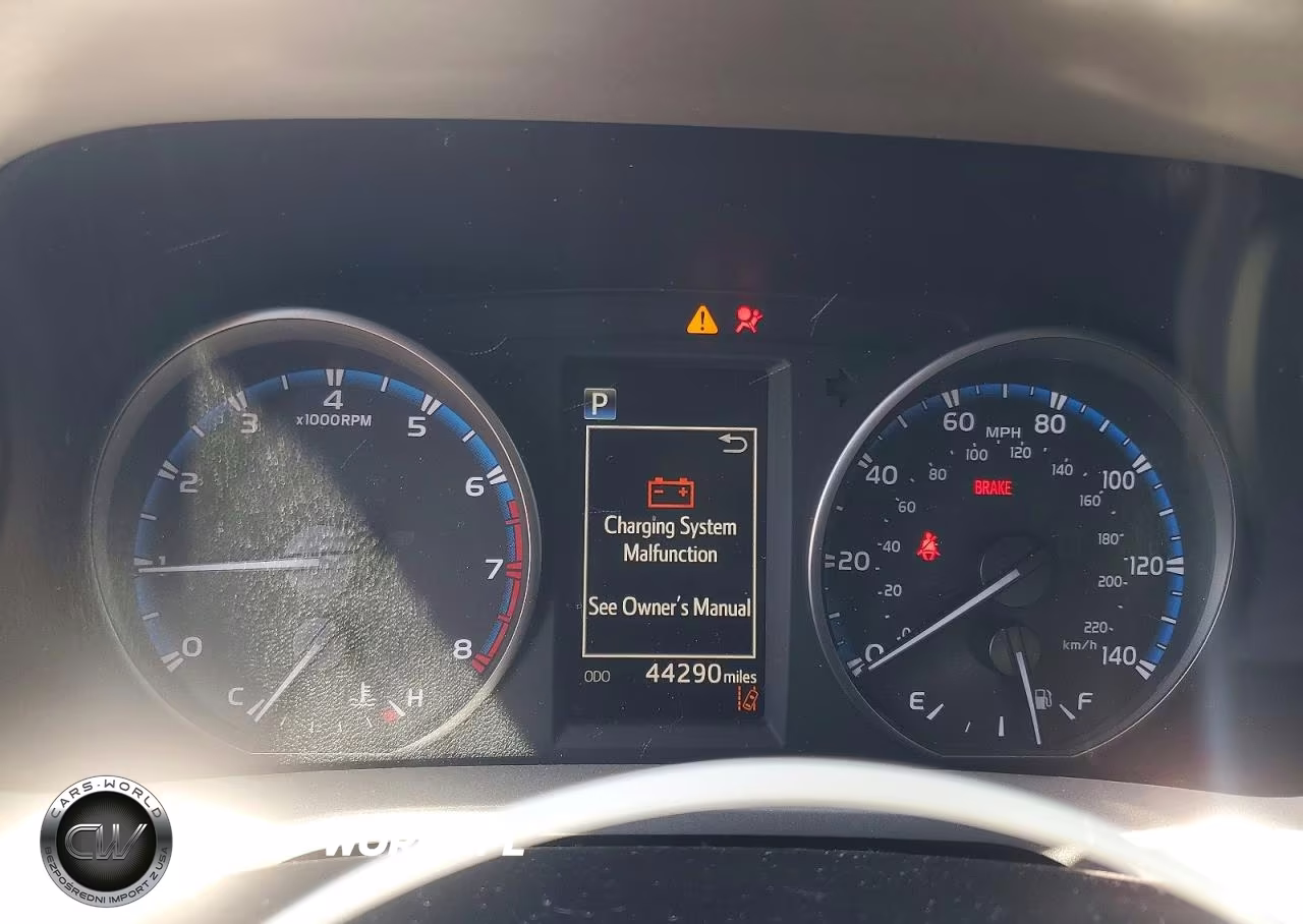 2018 Toyota Rav4 Le VIN:2T3ZFREV4JW471208 - 9