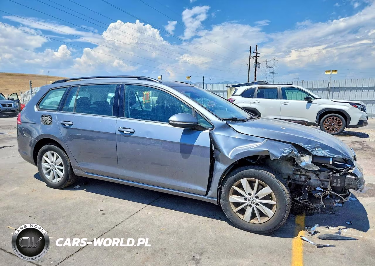 2016 Volkswagen Golf Sportwagen S VIN:3VWC17AU7GM505364 - 4