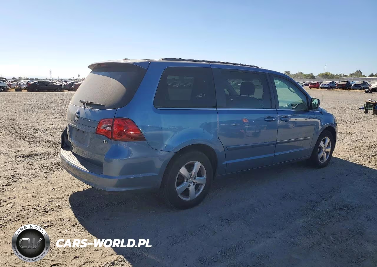 2011 Volkswagen Routan Se VIN:2V4RW3DGXBR717180 - 3