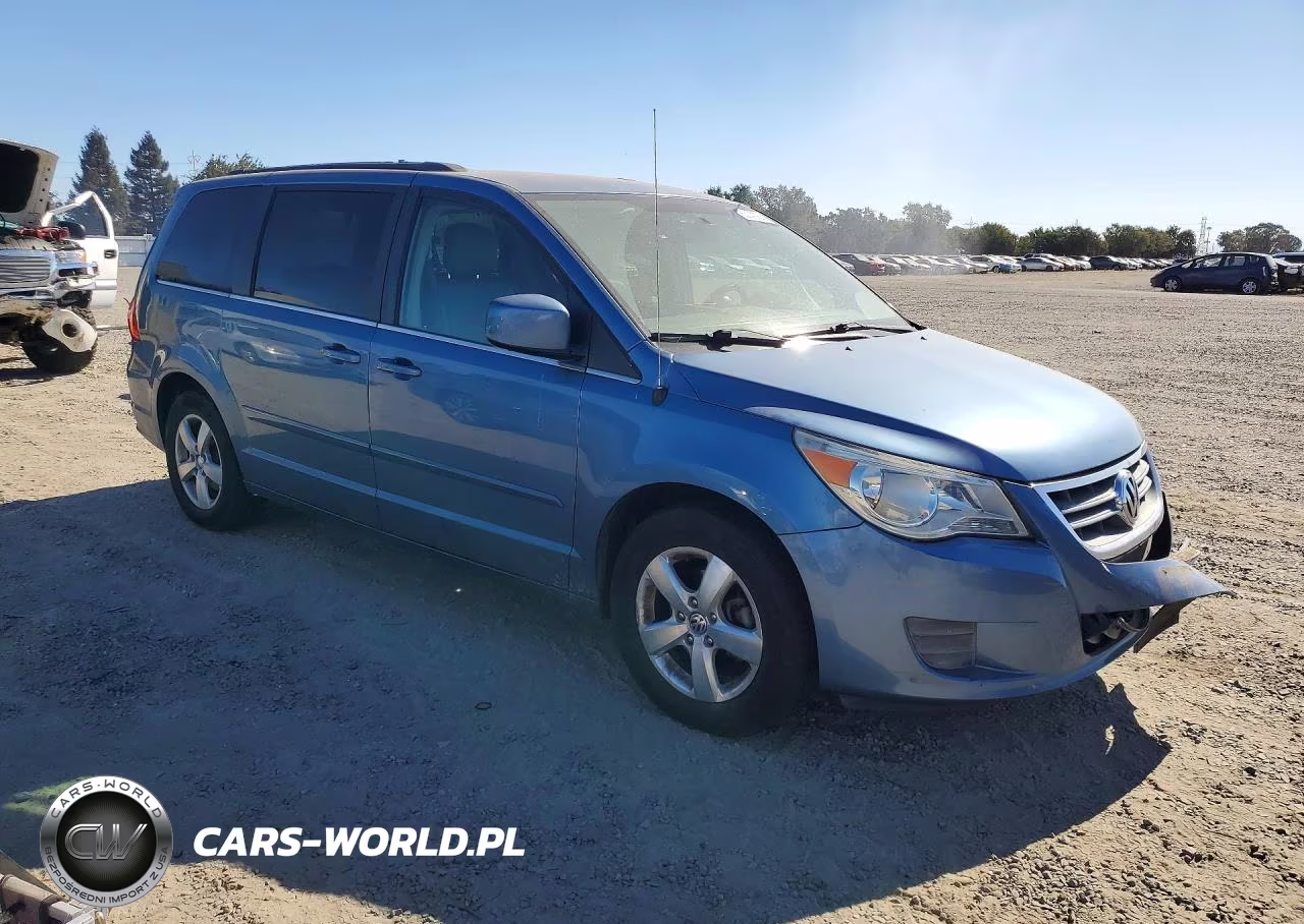 2011 Volkswagen Routan Se VIN:2V4RW3DGXBR717180 - 4