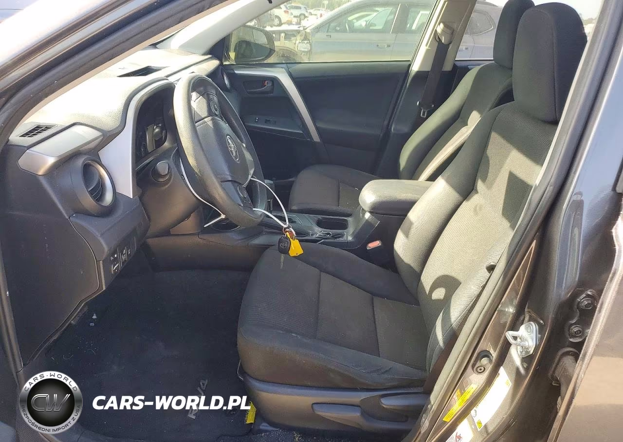 2017 Toyota Rav4 Le VIN:JTMZFREV9HJ702354 - 7
