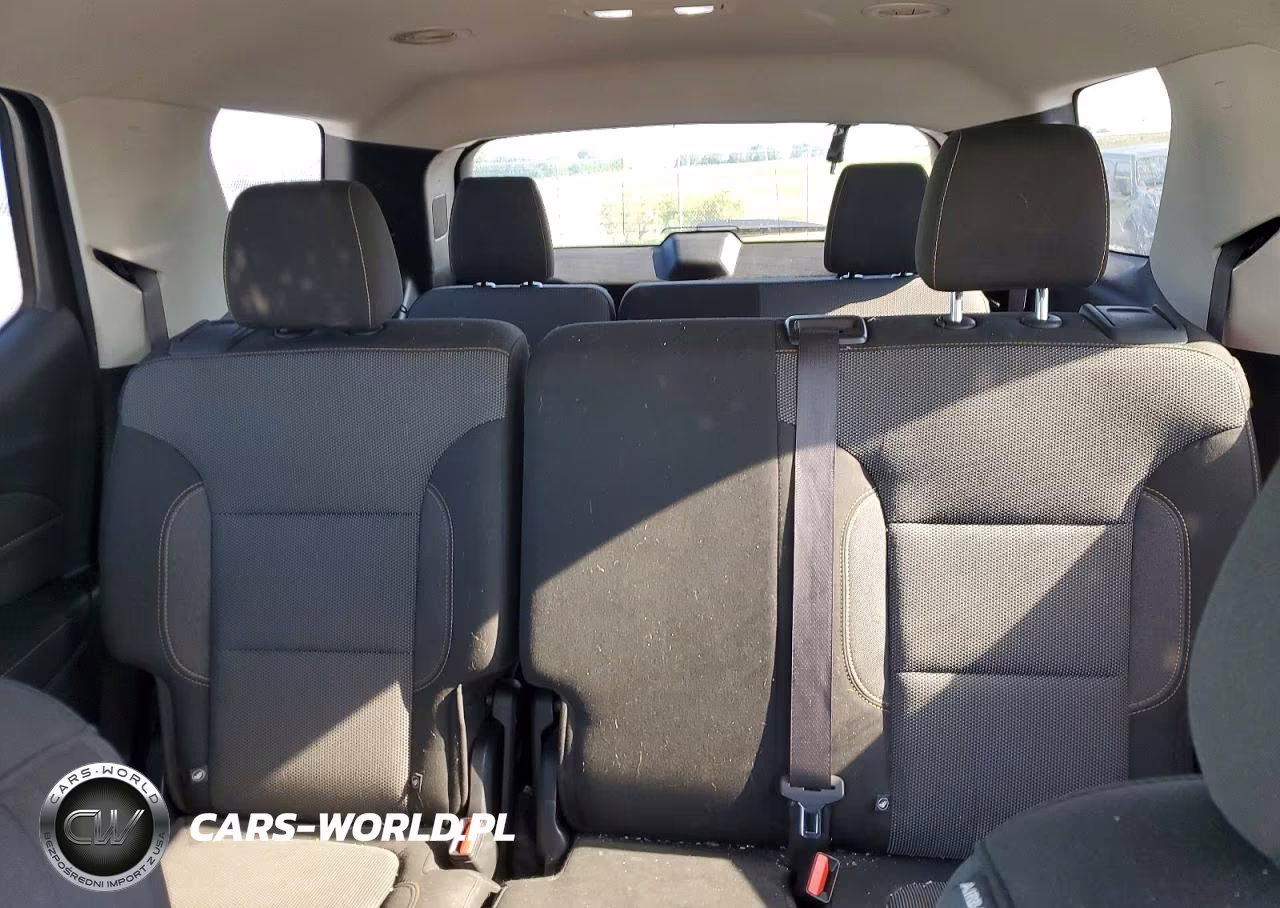 2019 Chevrolet Traverse Ls VIN:1GNERFKW1KJ102413 - 10