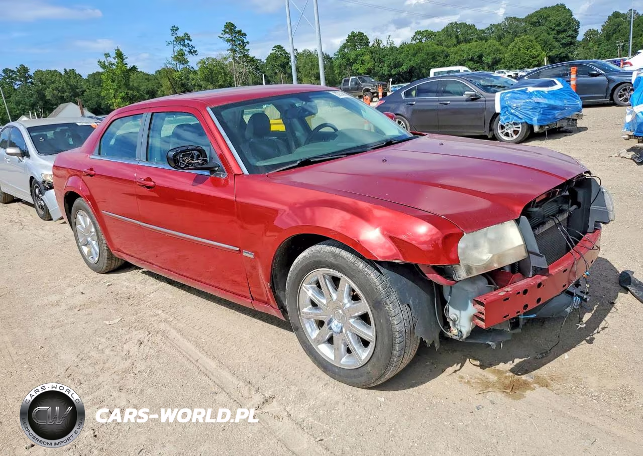 2008 Chrysler 300 Touring VIN:2C3LA53GX8H334841 - 4