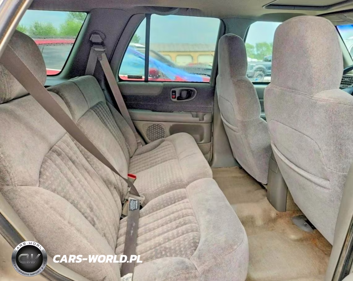 1999 Chevrolet Blazer VIN:1GNDT13W4X2217426 - 11