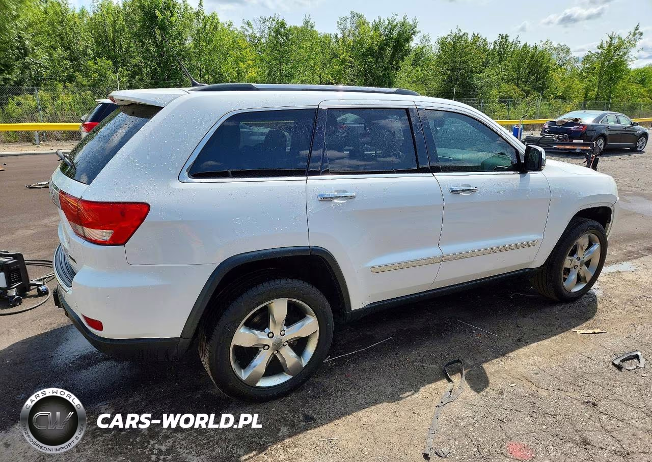 2013 Jeep Grand Cherokee Overland VIN:1C4RJFCG6DC593738 - 3