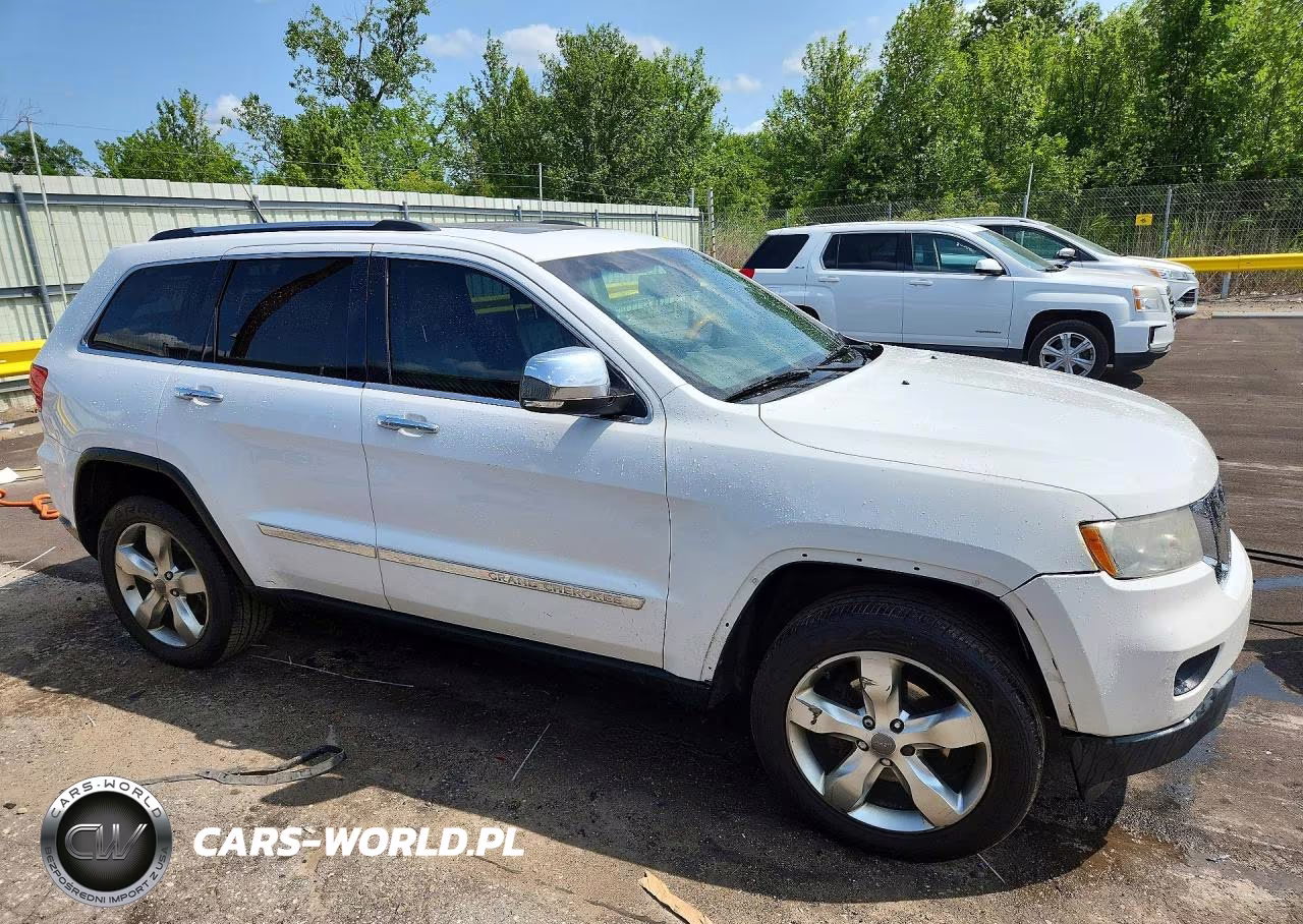 2013 Jeep Grand Cherokee Overland VIN:1C4RJFCG6DC593738 - 4