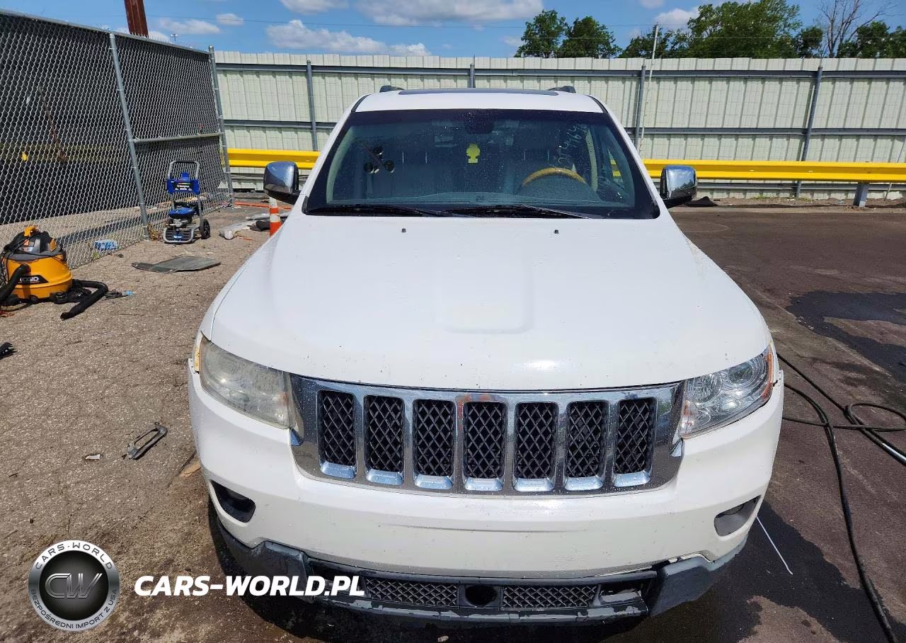 2013 Jeep Grand Cherokee Overland VIN:1C4RJFCG6DC593738 - 5