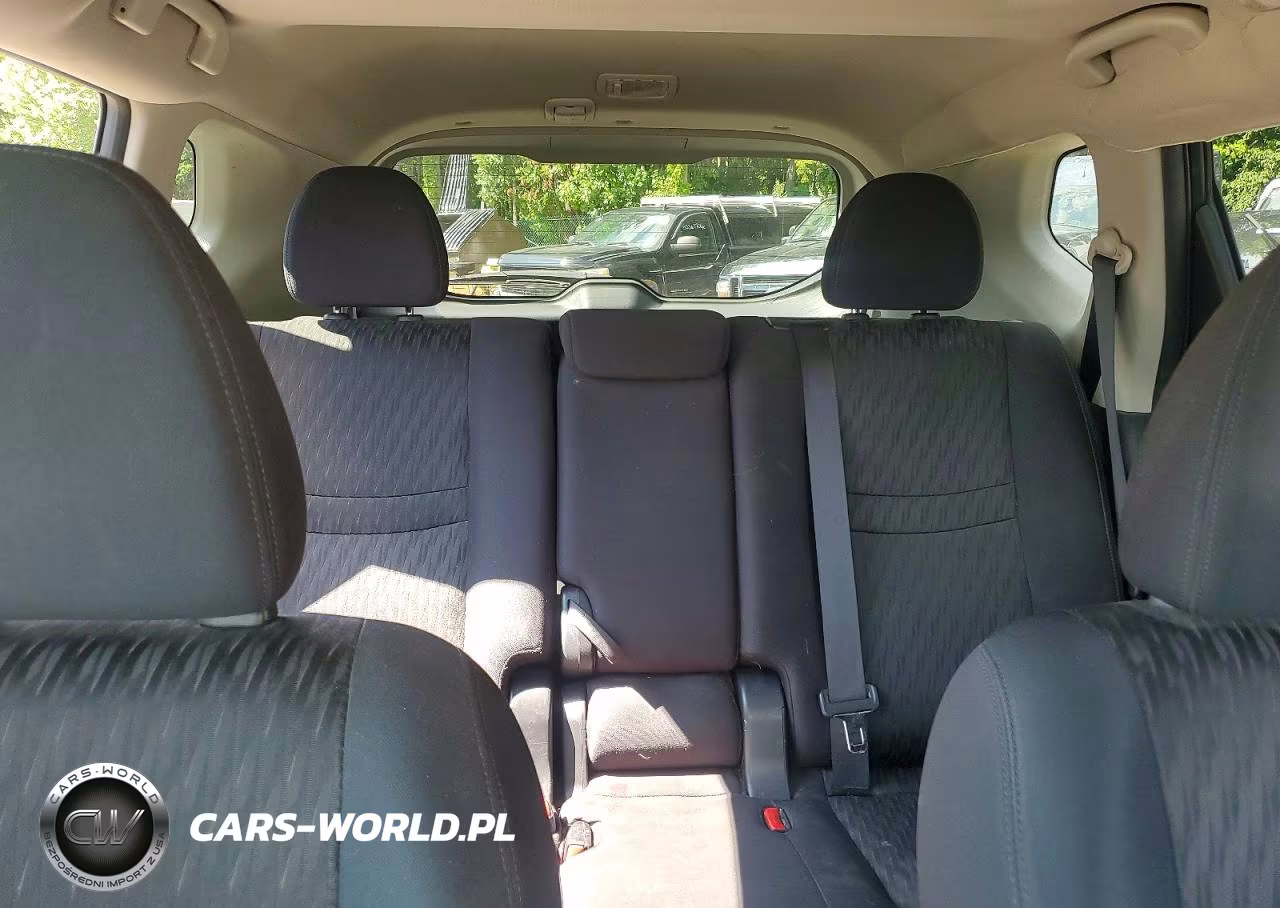 2018 Nissan Rogue Sv VIN:5N1AT2MVXJC818862 - 10