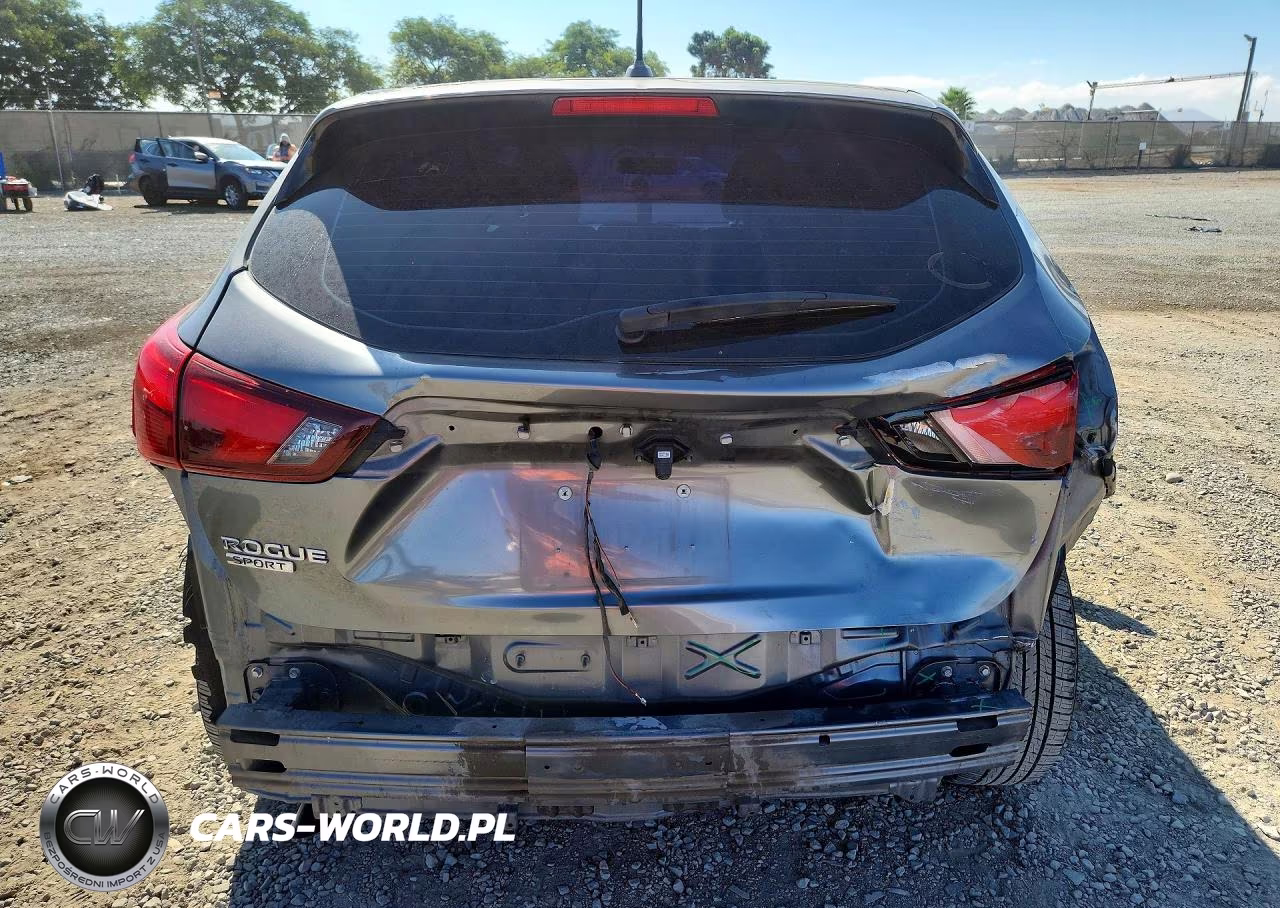 2017 Nissan Rogue Sport S VIN:JN1BJ1CP0HW029742 - 6