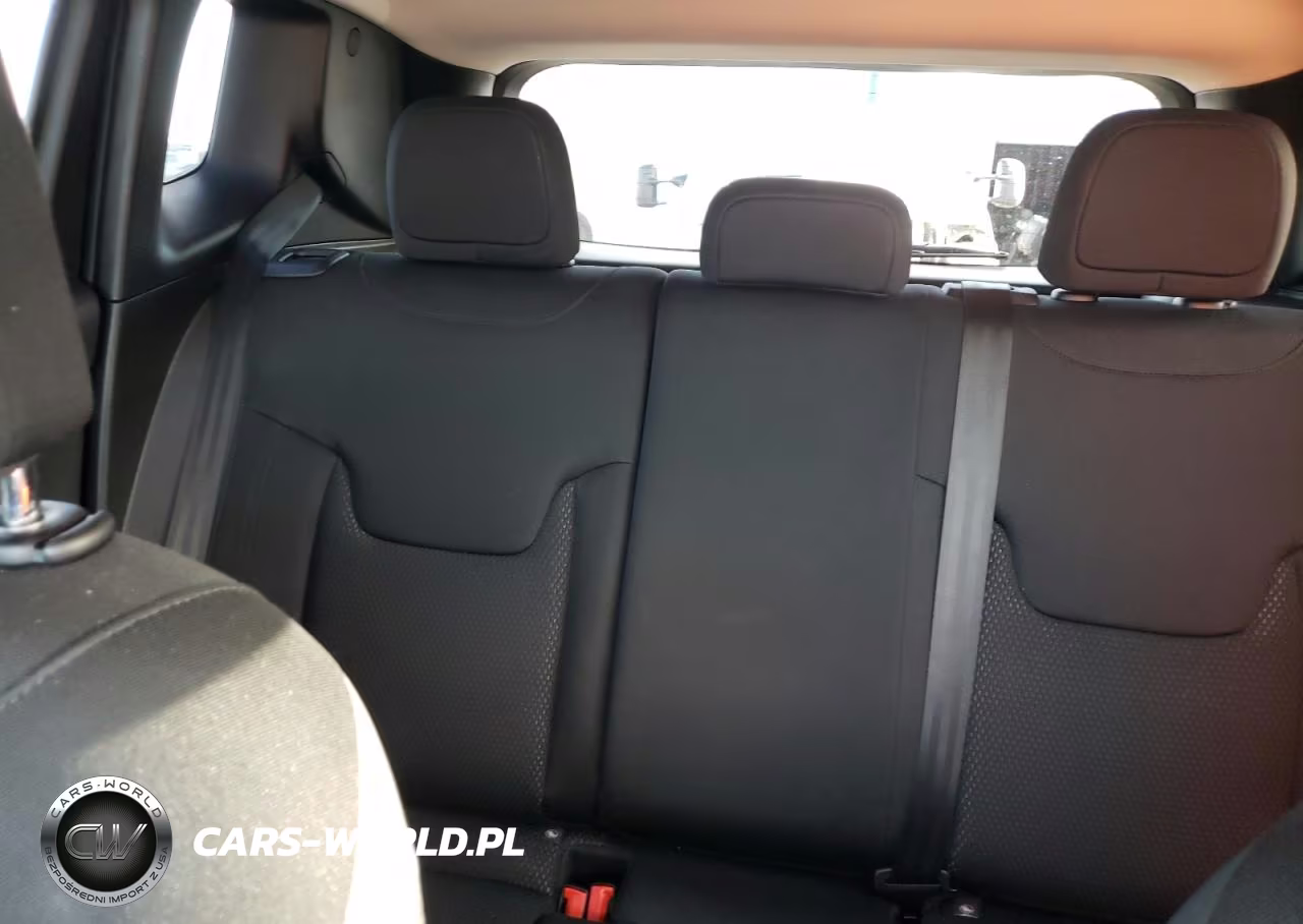 2020 Jeep Renegade Latitude VIN:ZACNJBBB5LPL13005 - 10