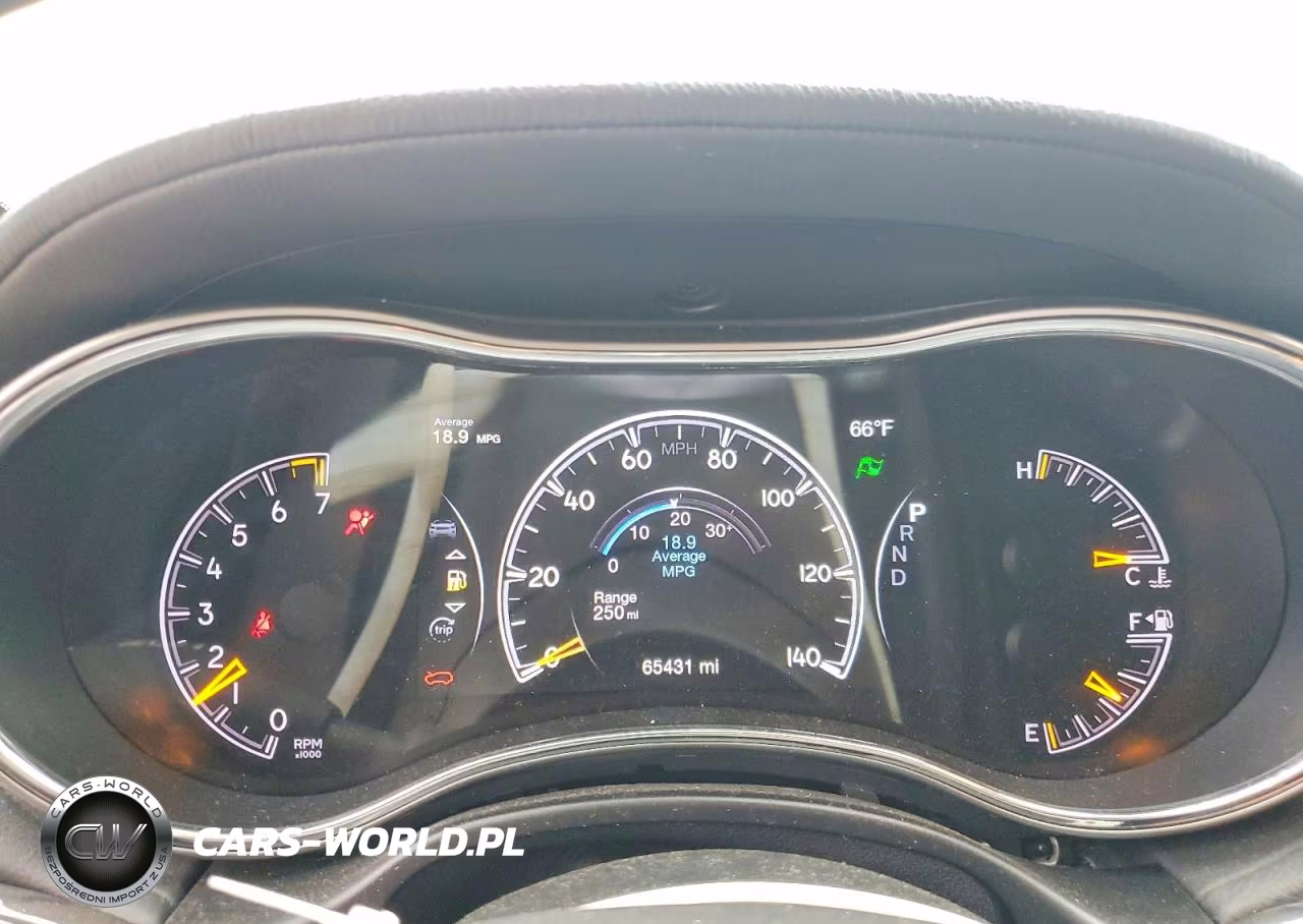 2019 Jeep Grand Cherokee Overland VIN:1C4RJFCG6KC528563 - 9