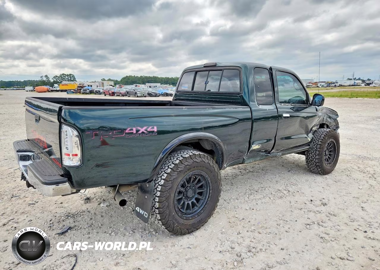 2000 Toyota Tacoma Base VIN:4TAWM72NXYZ647234 - 3