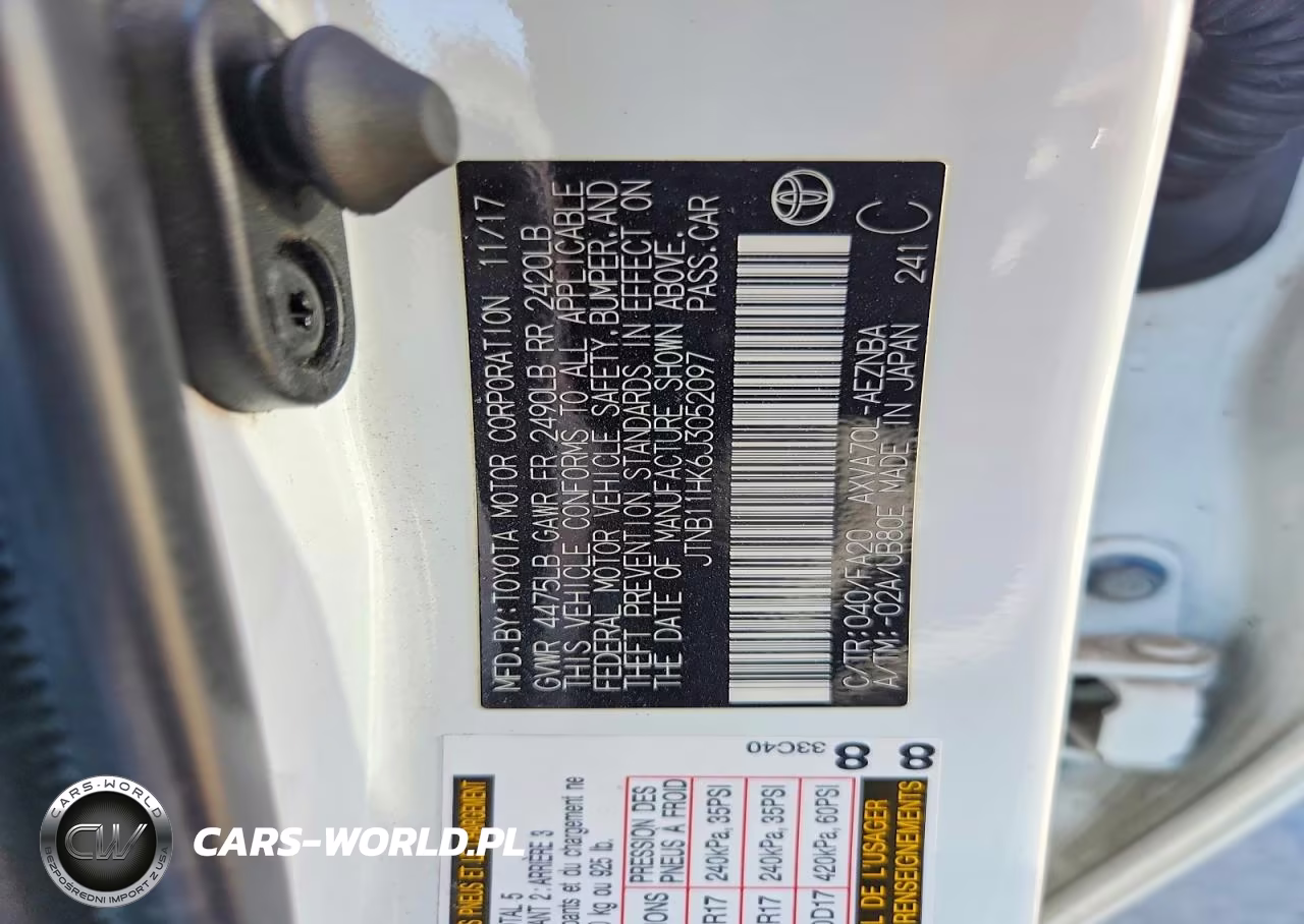 2018 Toyota Camry Le VIN:JTNB11HK6J3052097 - 12