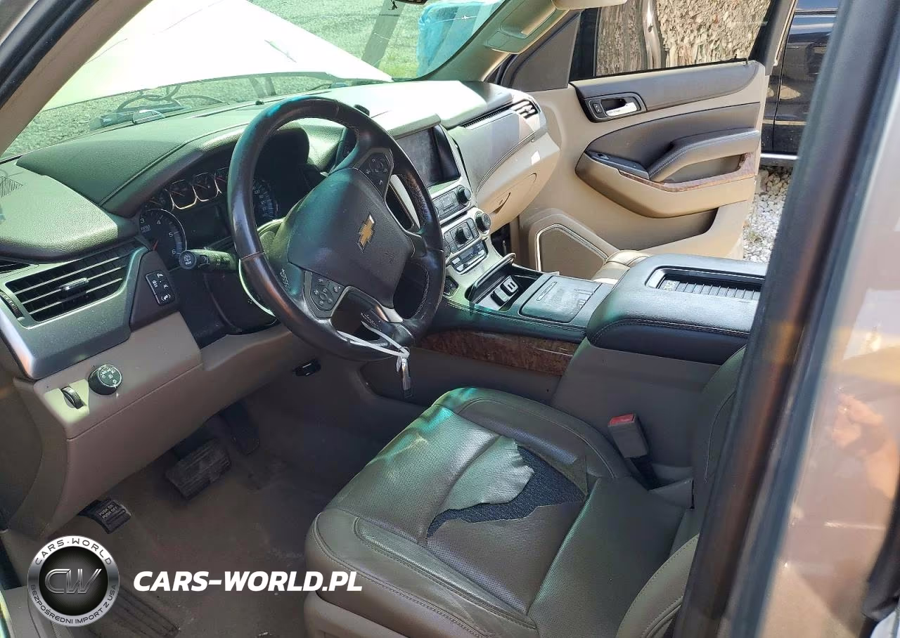 2018 Chevrolet Suburban C1500 Premier VIN:1GNSCJKC3JR385927 - 7