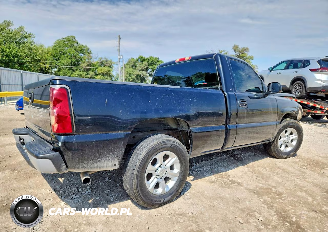 2004 Chevrolet Silverado C1500 VIN:1GCEC14X94Z256679 - 3