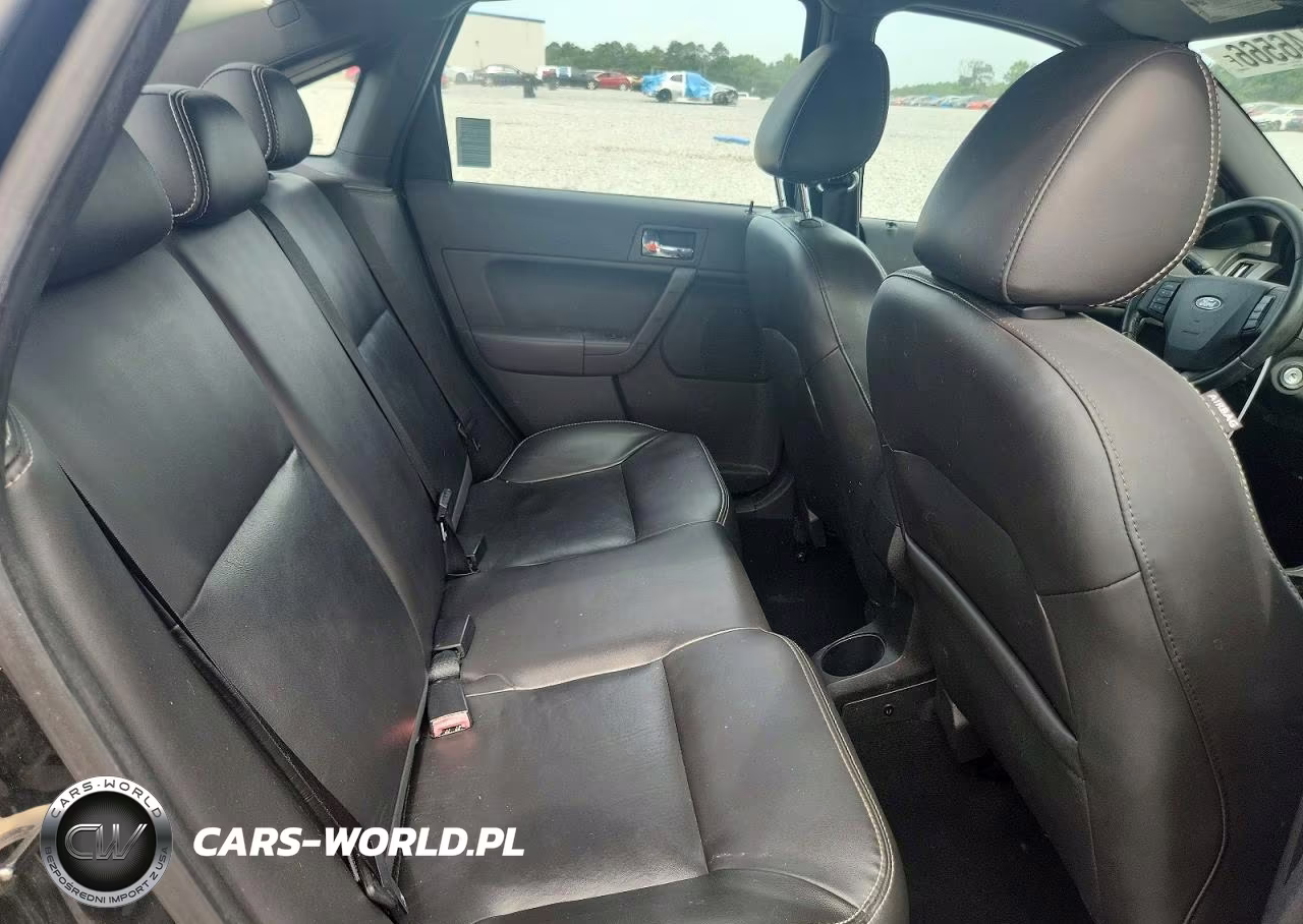 2010 Ford Focus Ses VIN:1FAHP3GN8AW287061 - 10