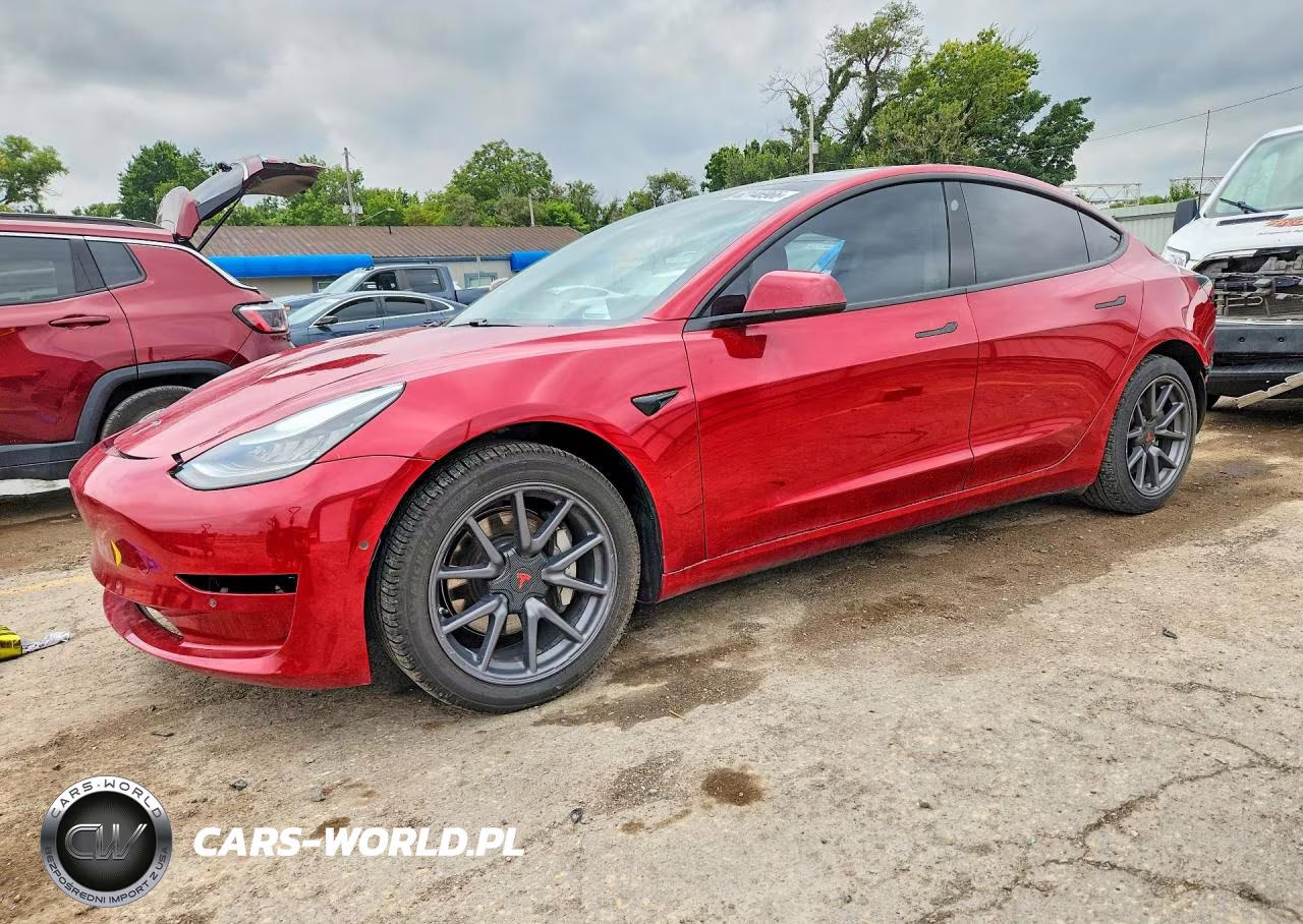 2020 Tesla Model 3 – zdjęcie 1 z 13