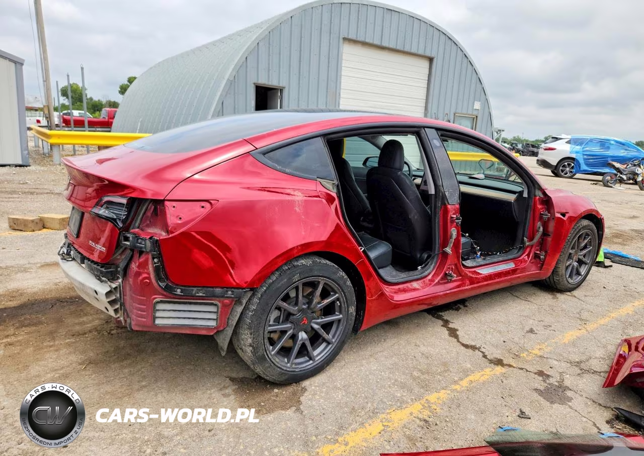 2020 Tesla Model 3 VIN:5YJ3E1EC1LF586477 - 3