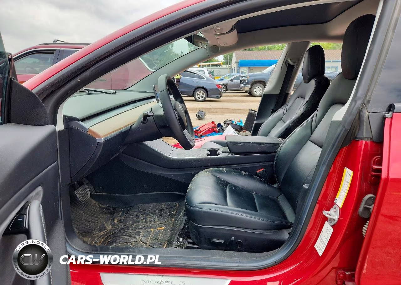 2020 Tesla Model 3 VIN:5YJ3E1EC1LF586477 - 7