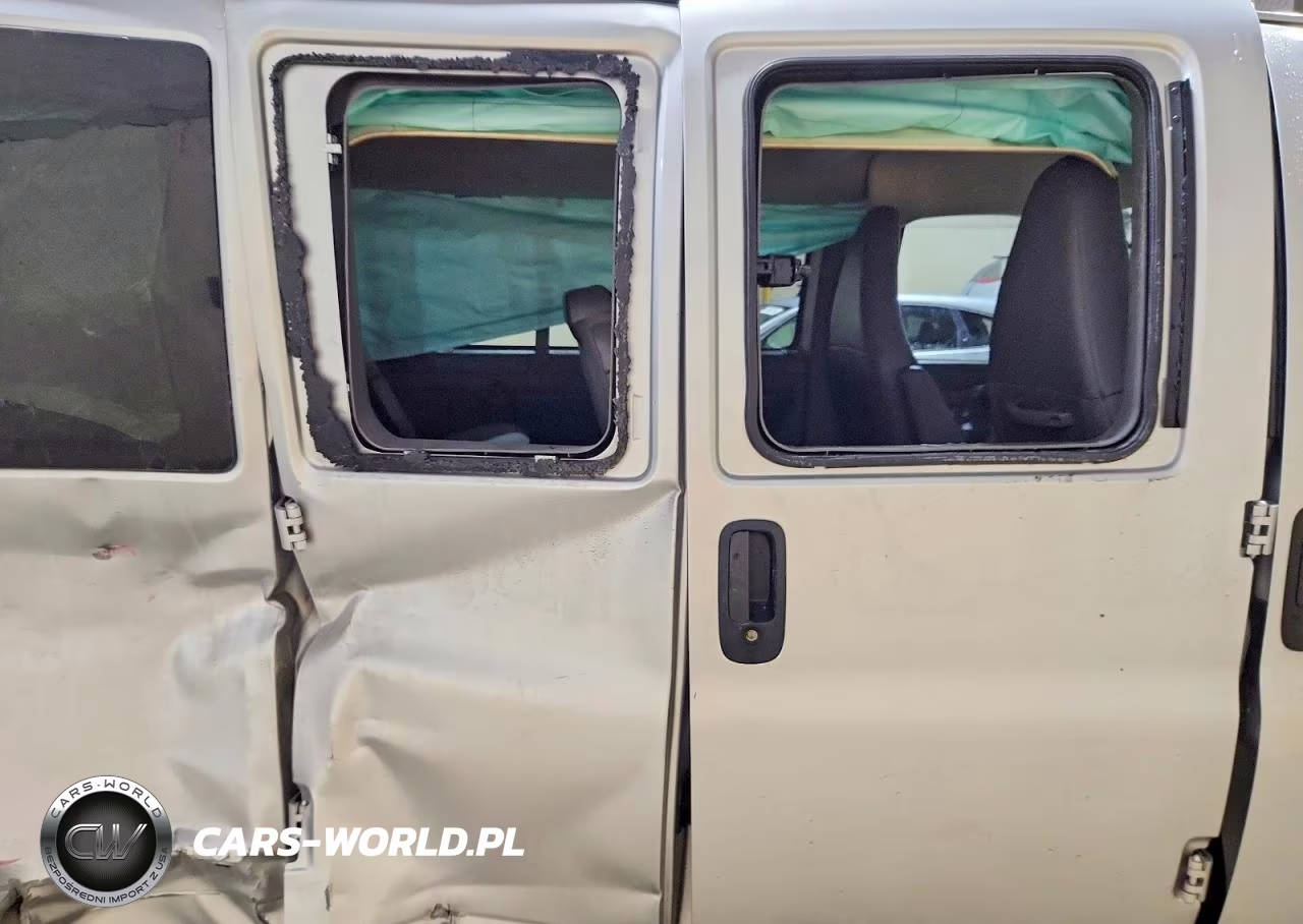 2023 Chevrolet Express Passenger Rwd 3500 Extended Wheelbase Ls VIN:1GAZGNFP4P1105982 - 11