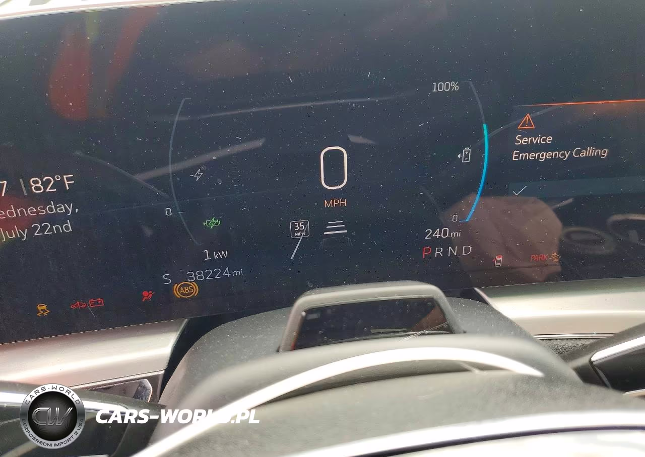 2023 Cadillac Lyriq Luxury VIN:1GYKPPRL1PZ003192 - 9
