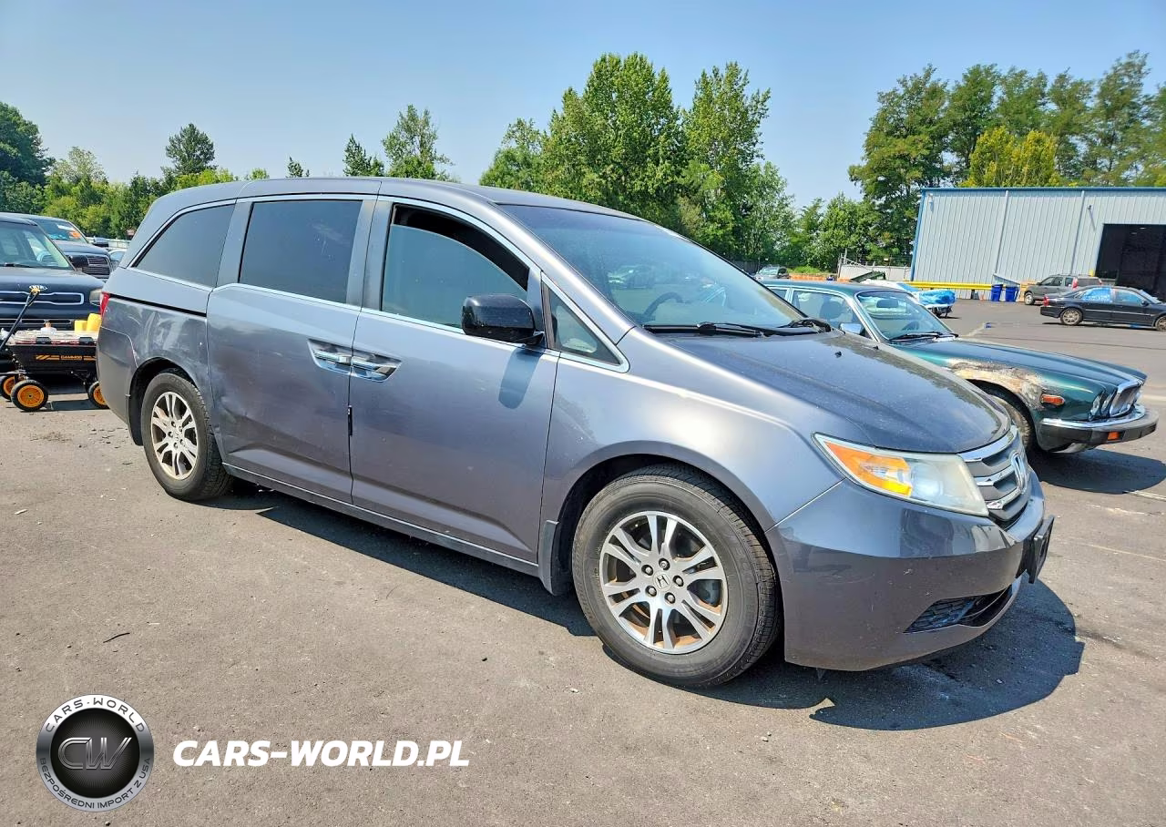2011 Honda Odyssey Exl VIN:5FNRL5H62BB095590 - 4