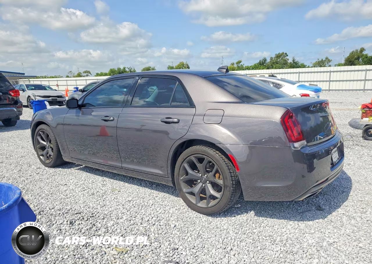 2020 Chrysler 300 Touring VIN:2C3CCAAG7LH172603 - 2