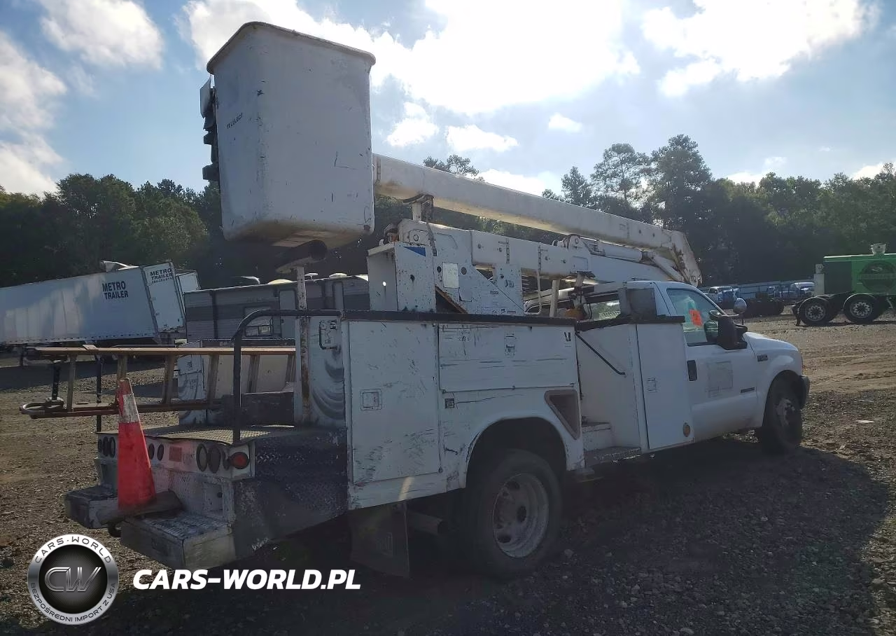 2000 Ford F550 Super Duty VIN:1FDAF56F0YED94539 - 3