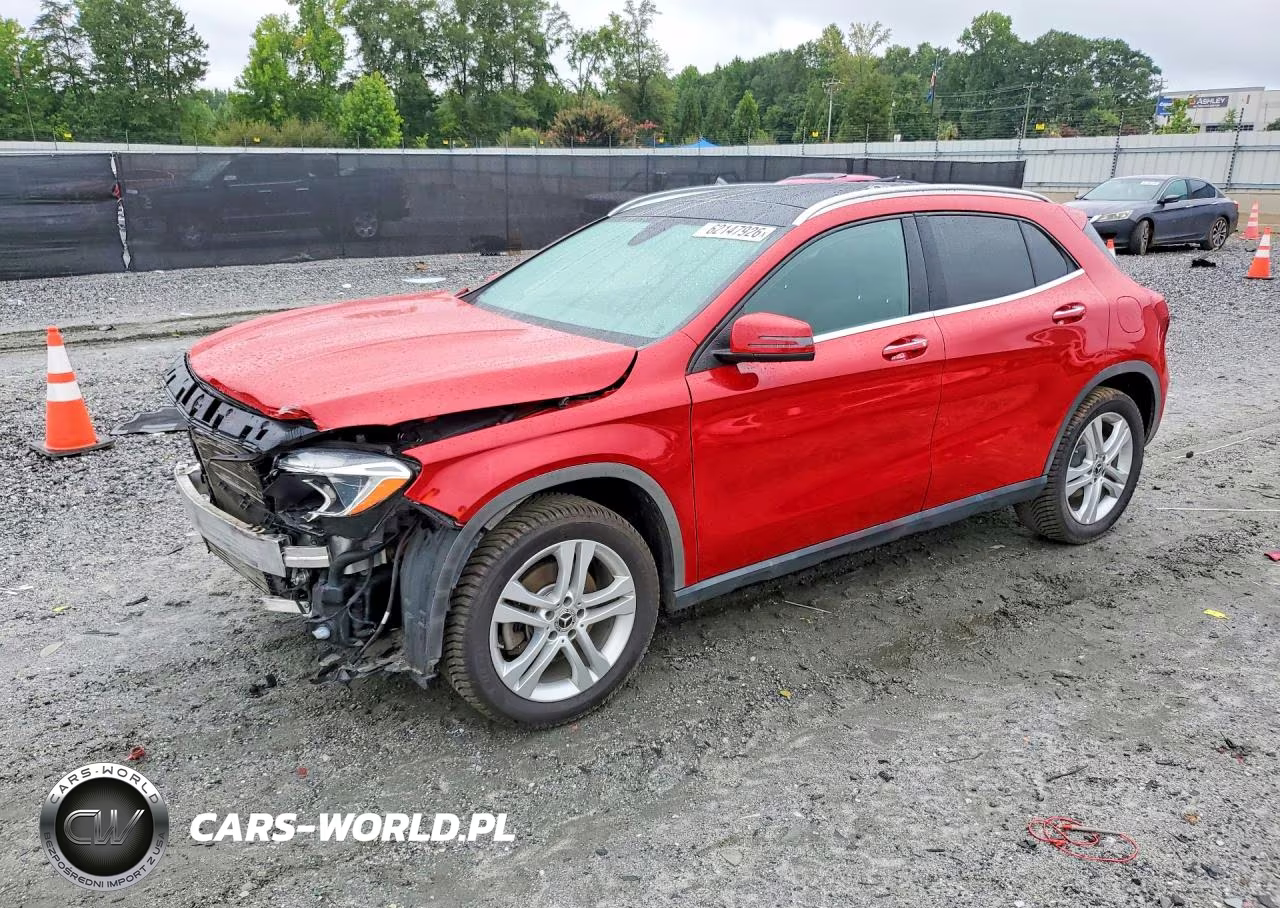 2018 Mercedes-Benz Gla 250 4Matic – zdjęcie 1 z 14