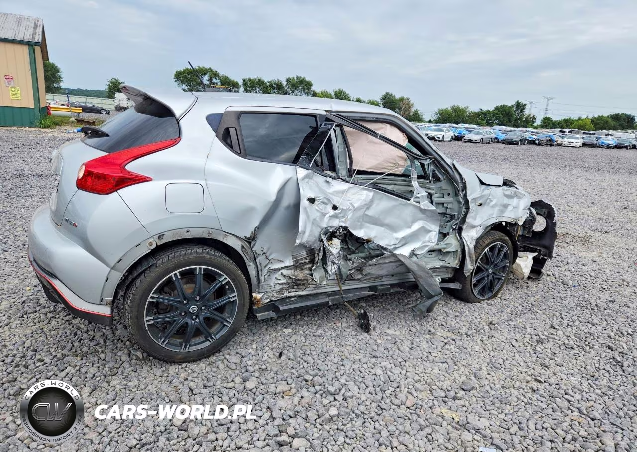 2013 Nissan Juke S VIN:JN8AF5MV8DT220596 - 3