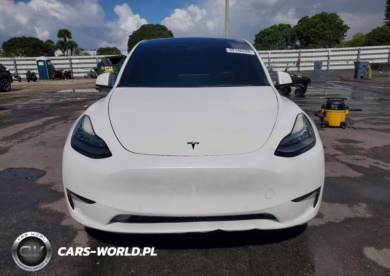 2022 Tesla Model Y VIN:7SAYGDEE1NF307103 - 5