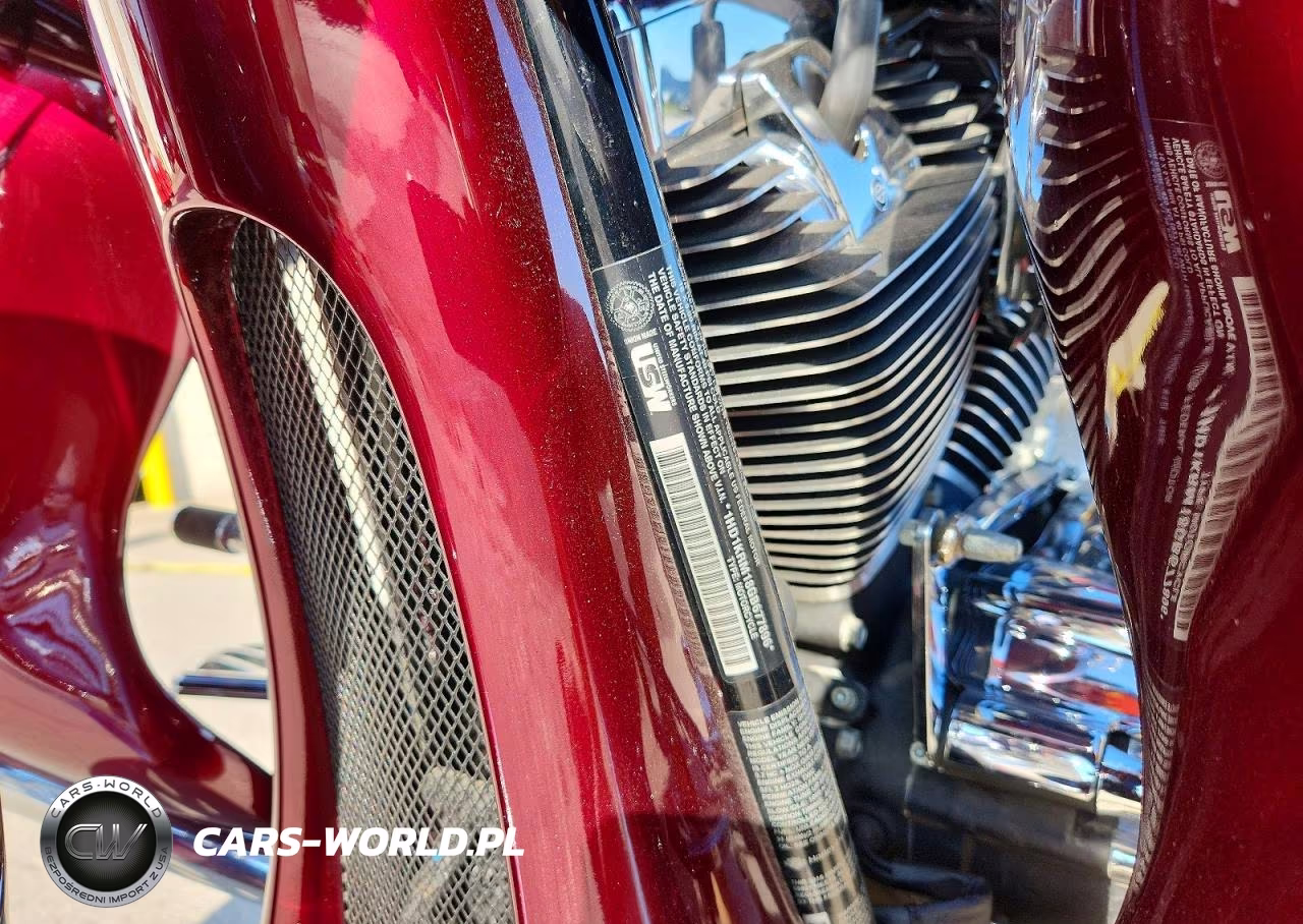 2016 Harley-Davidson Flhxs Street Glide Special VIN:1HD1KRM18GB677896 - 10