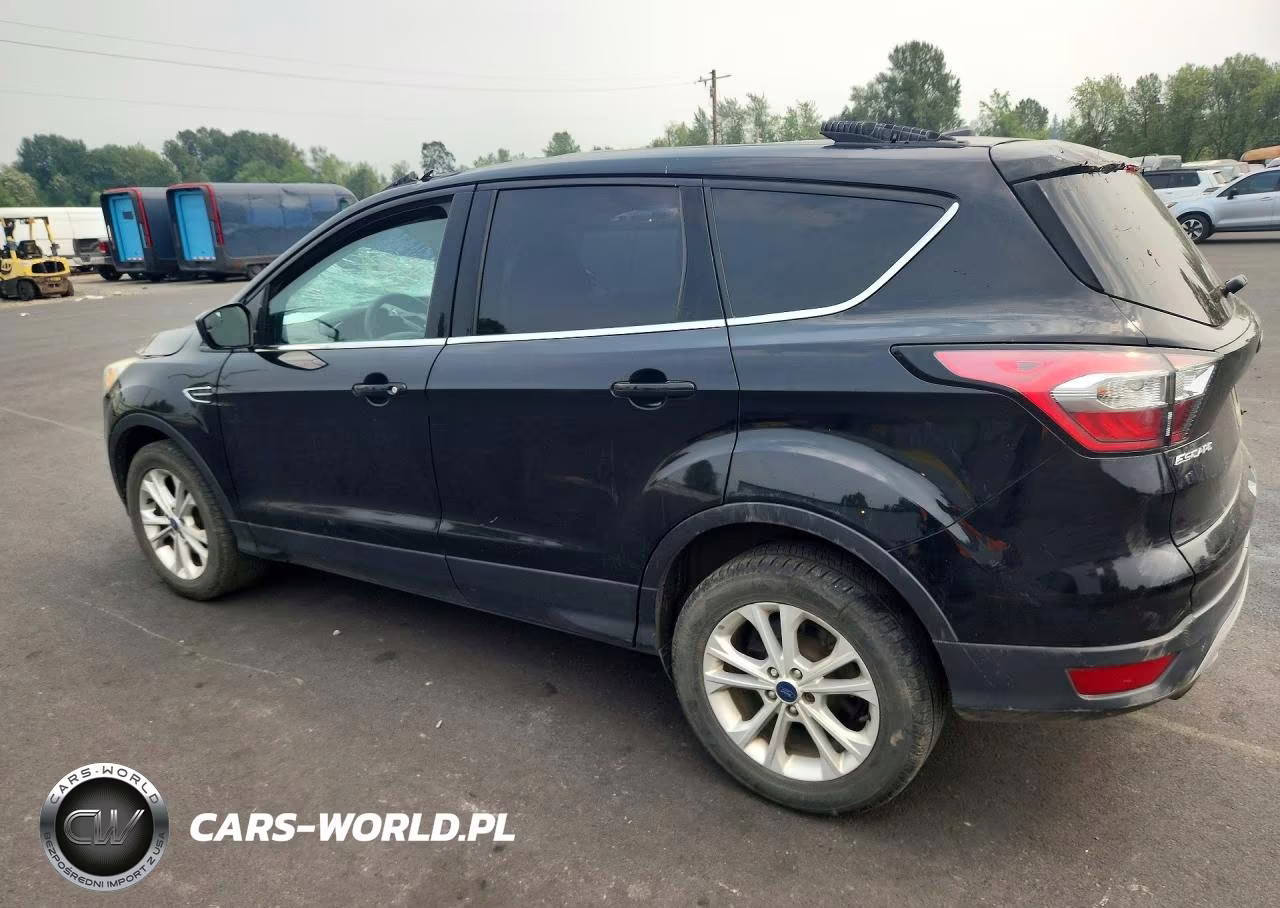 2018 Ford Escape Se VIN:1FMCU9GD3JUA11823 - 2