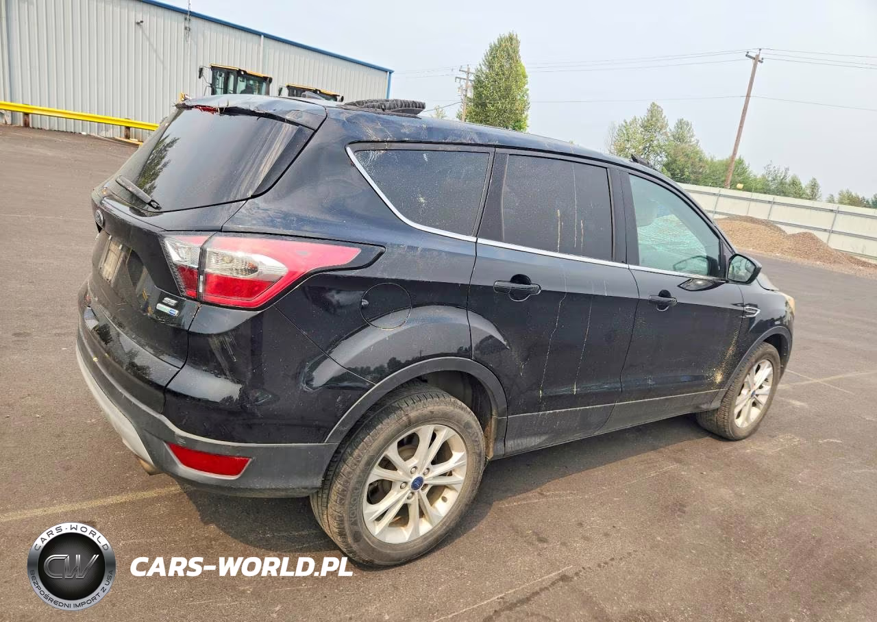 2018 Ford Escape Se VIN:1FMCU9GD3JUA11823 - 3
