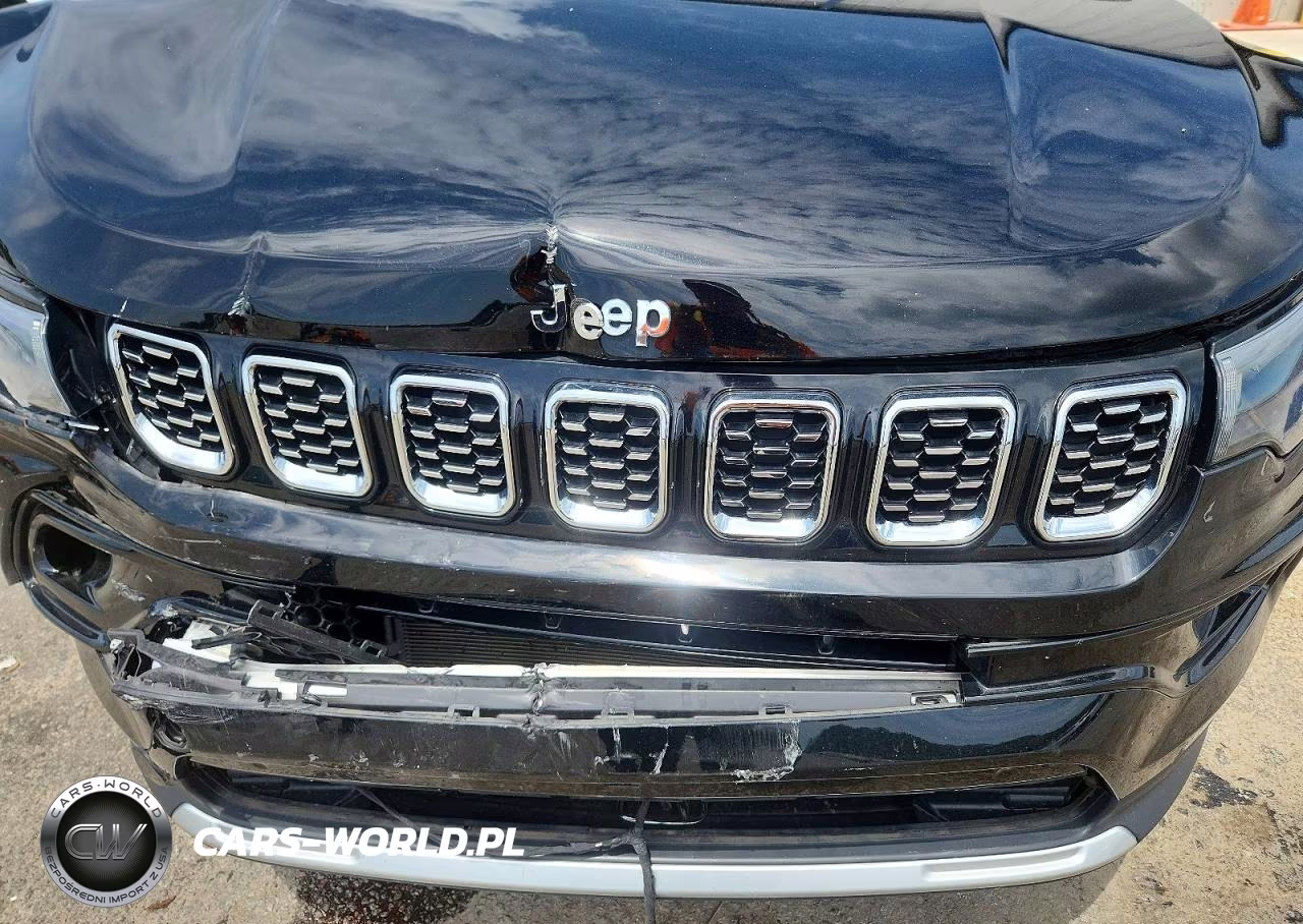 2025 Jeep Compass Limited VIN:3C4NJDCN0ST557790 - 11