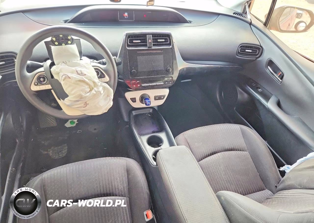 2018 Toyota Prius Two VIN:JTDKBRFU2J3599923 - 8