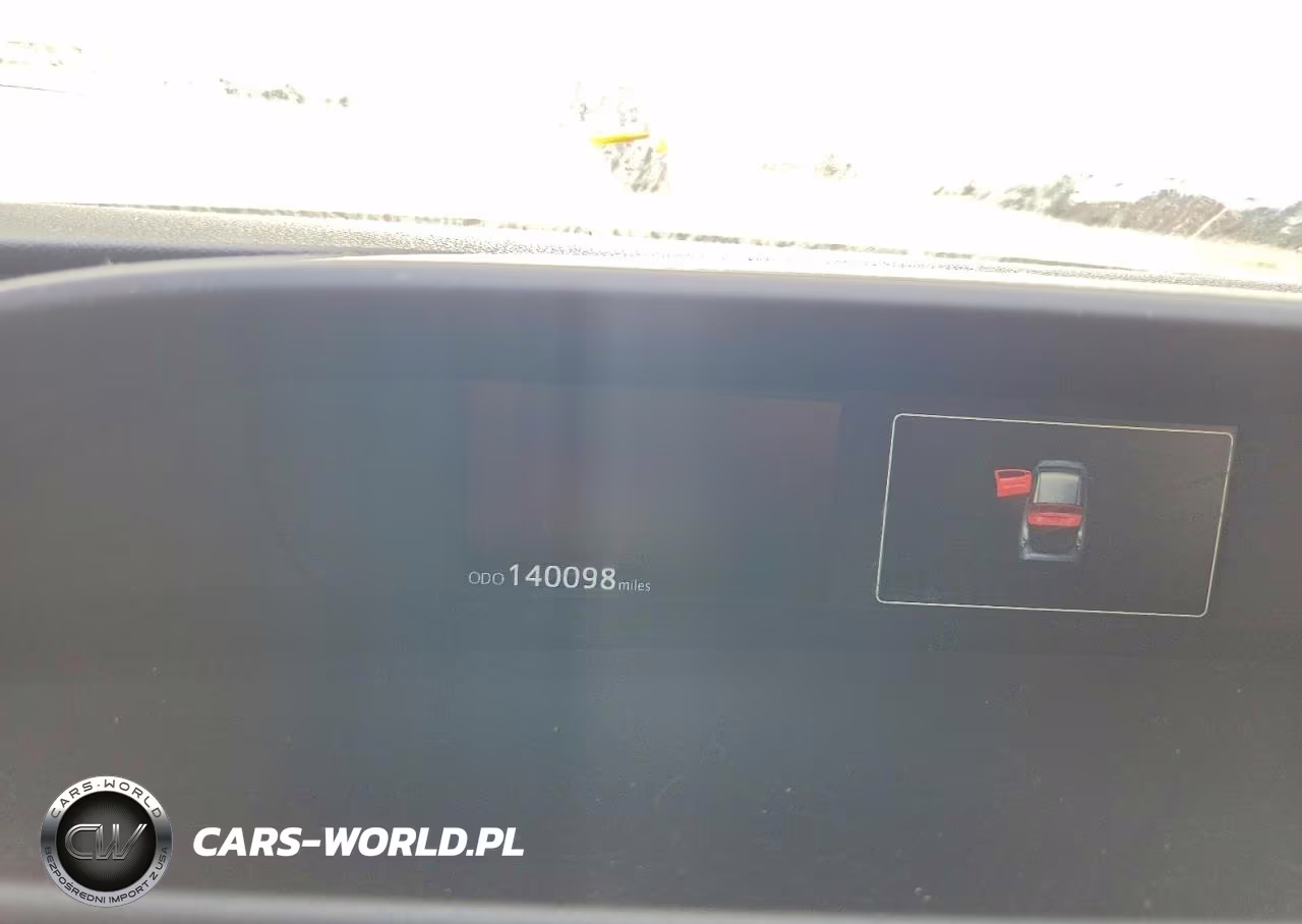 2018 Toyota Prius Two VIN:JTDKBRFU2J3599923 - 9
