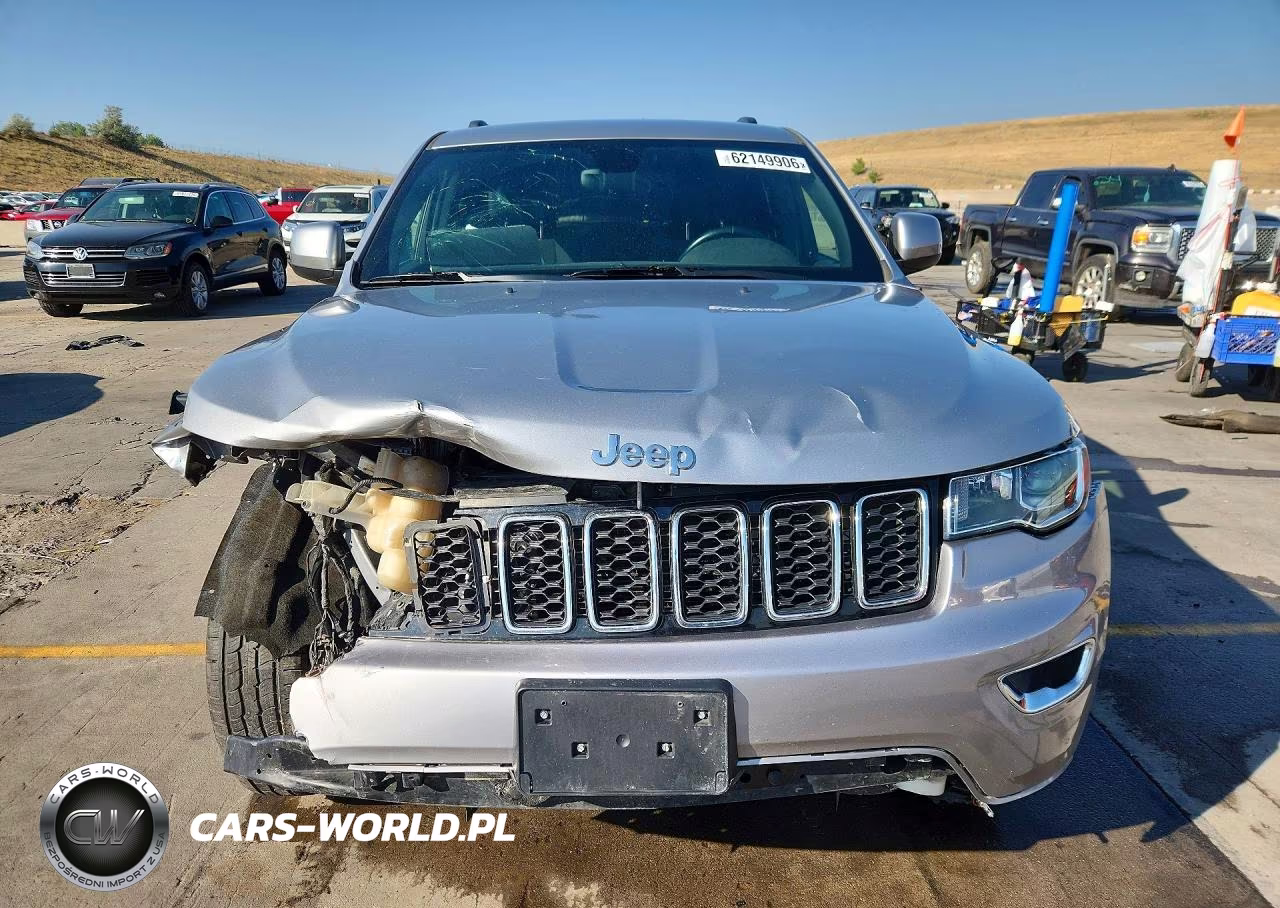 2017 Jeep Grand Cherokee Laredo VIN:1C4RJFAG0HC810502 - 5