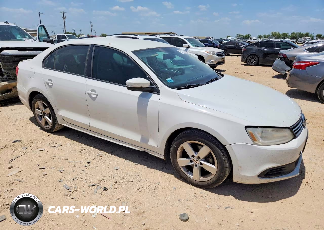 2012 Volkswagen Jetta Tdi VIN:3VW3L7AJ9CM404966 - 4