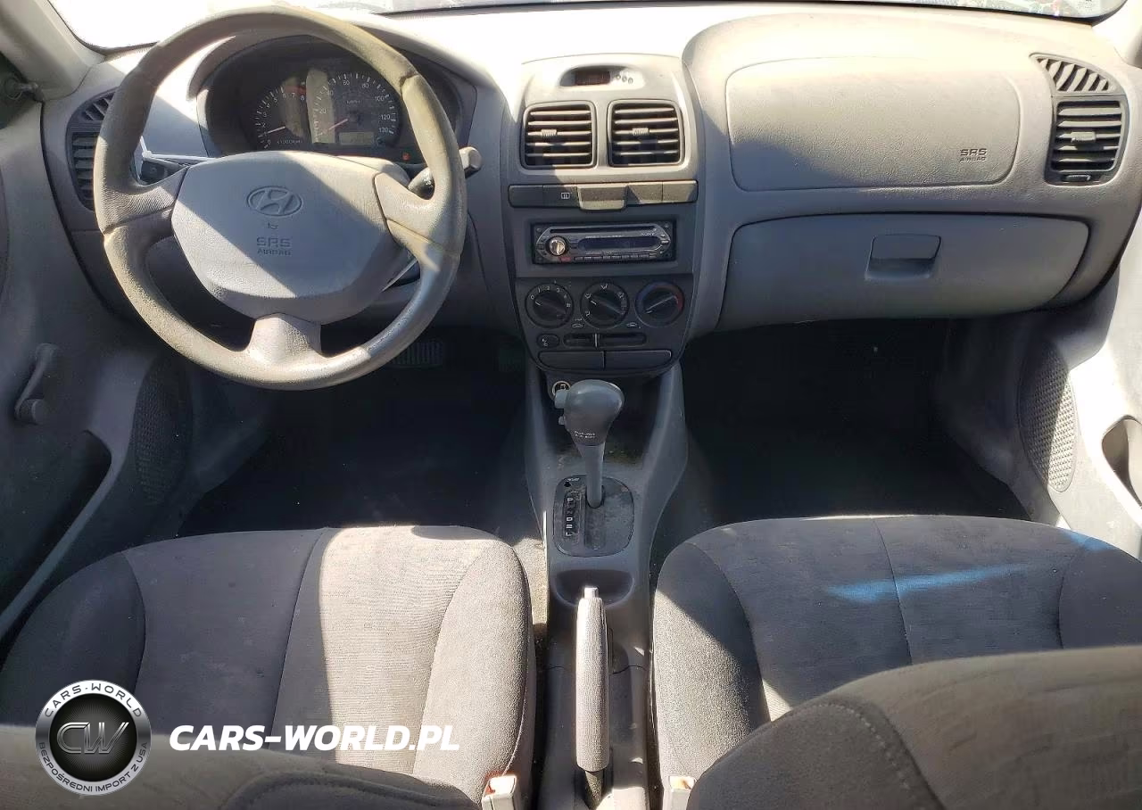 2003 Hyundai Accent Gl VIN:KMHCG45C73U457867 - 8