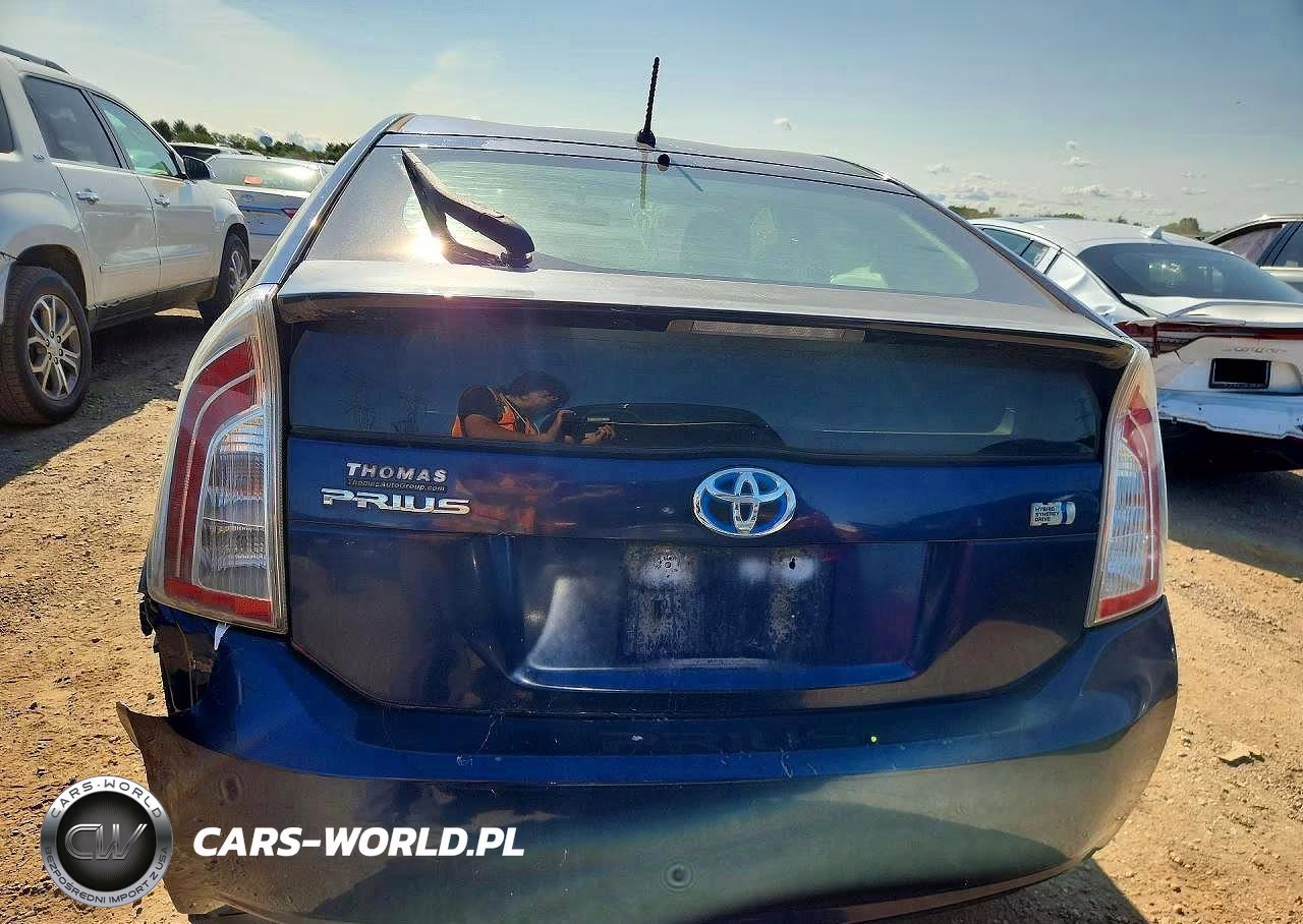 2012 Toyota Prius Two VIN:JTDKN3DU6C1558409 - 6