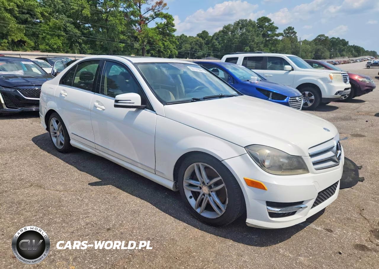 2013 Mercedes-Benz C 300 4Matic VIN:WDDGF8AB9DR253725 - 4