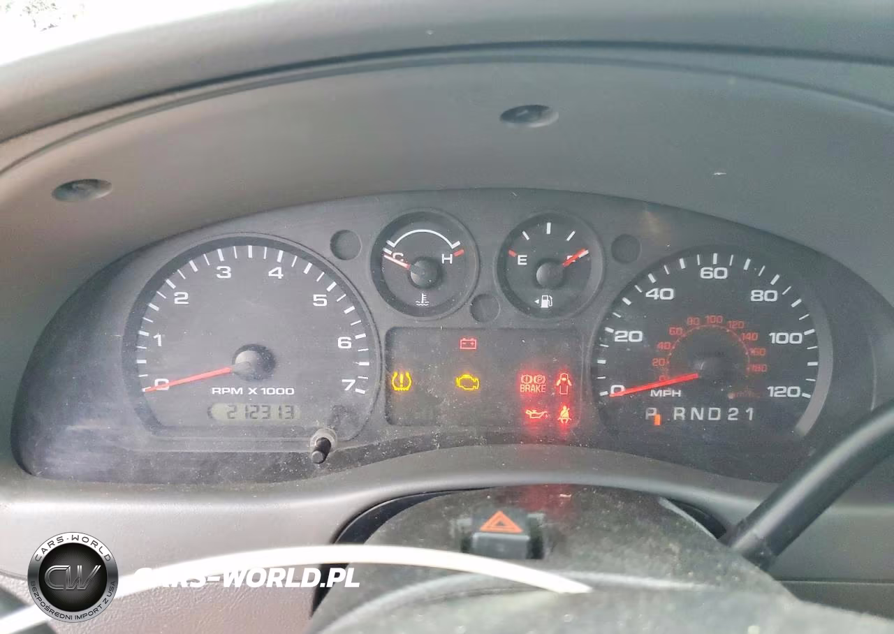 2010 Ford Ranger Super Cab VIN:1FTLR4FE0APA35823 - 9
