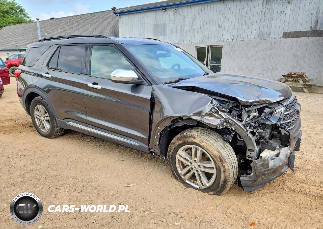 2020 Ford Explorer Xlt VIN:1FMSK8DH5LGB24628 - 4