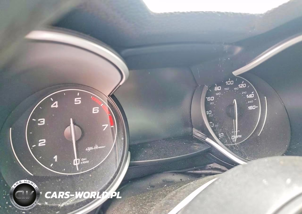 2022 Alfa Romeo Stelvio Ti VIN:ZASPAKBN0N7D46121 - 9