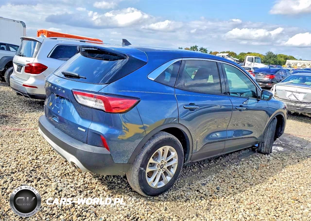 2020 Ford Escape Se VIN:1FMCU0G66LUC32803 - 3